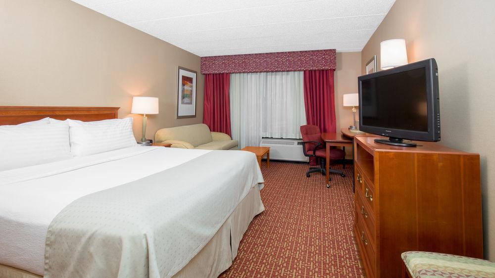 Holiday Inn Chicago Nw Crystal Lk Conv Ctr By Ihg Crystal Lake Bagian luar foto