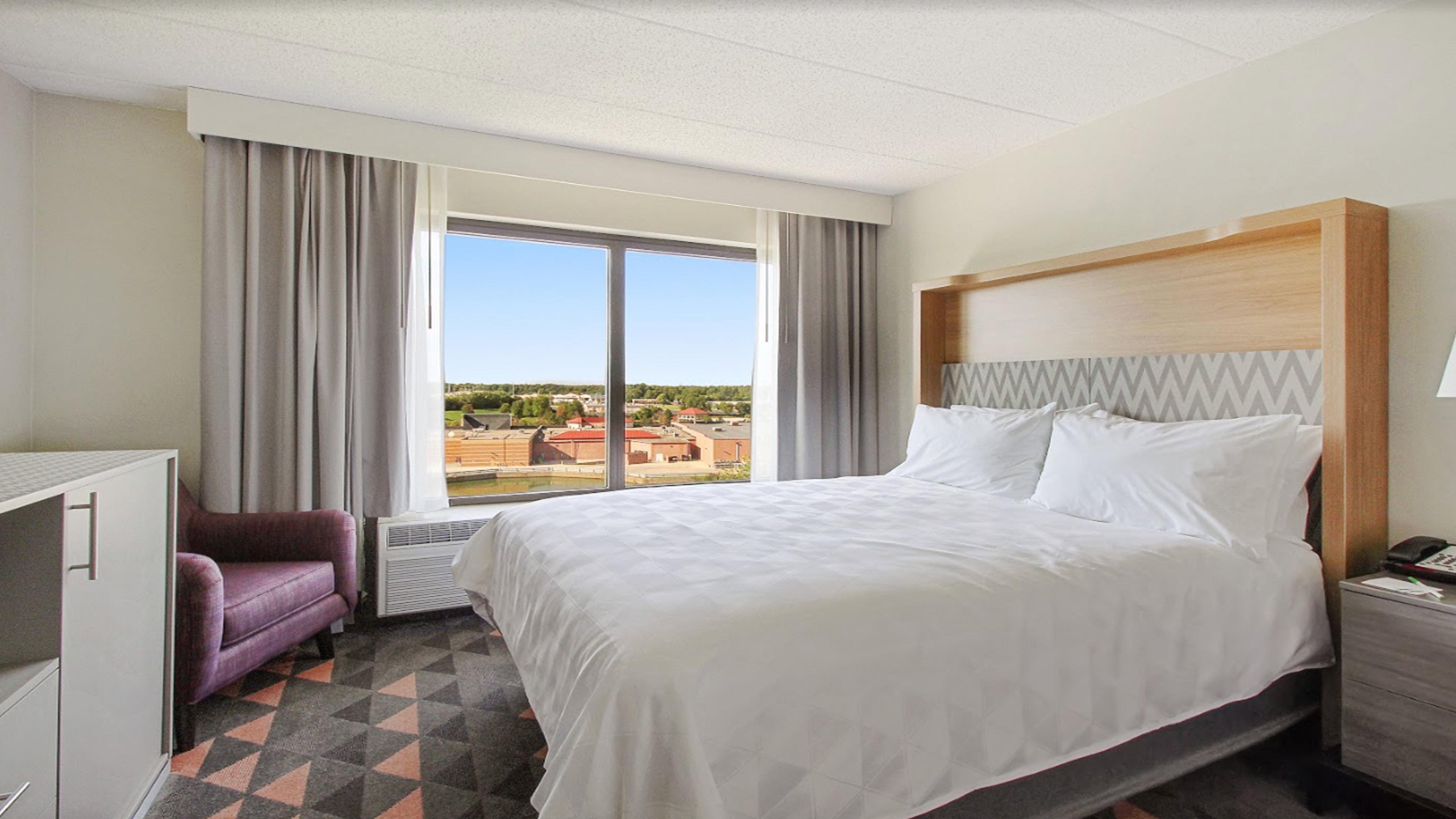 Holiday Inn Chicago Nw Crystal Lk Conv Ctr By Ihg Crystal Lake Bagian luar foto
