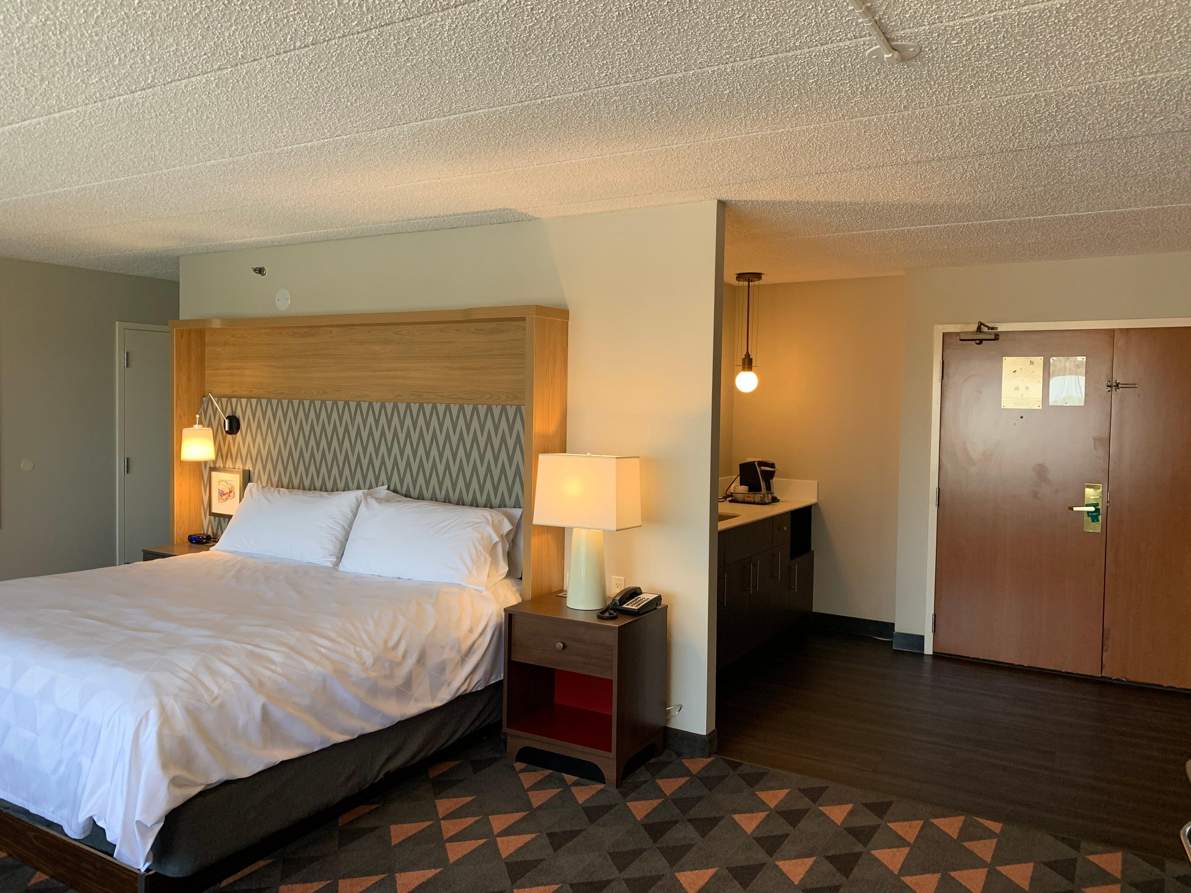 Holiday Inn Chicago Nw Crystal Lk Conv Ctr By Ihg Crystal Lake Bagian luar foto