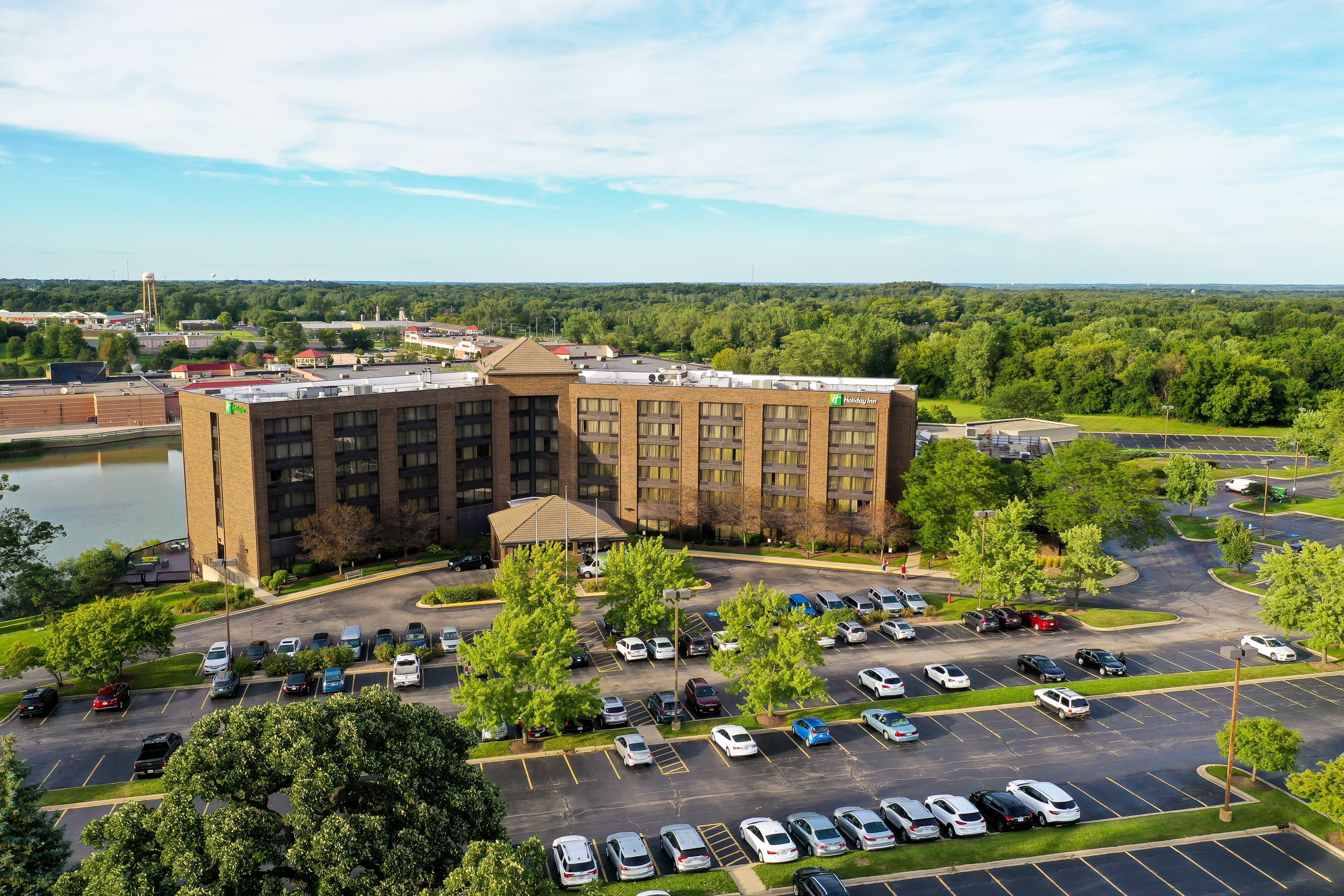 Holiday Inn Chicago Nw Crystal Lk Conv Ctr By Ihg Crystal Lake Bagian luar foto
