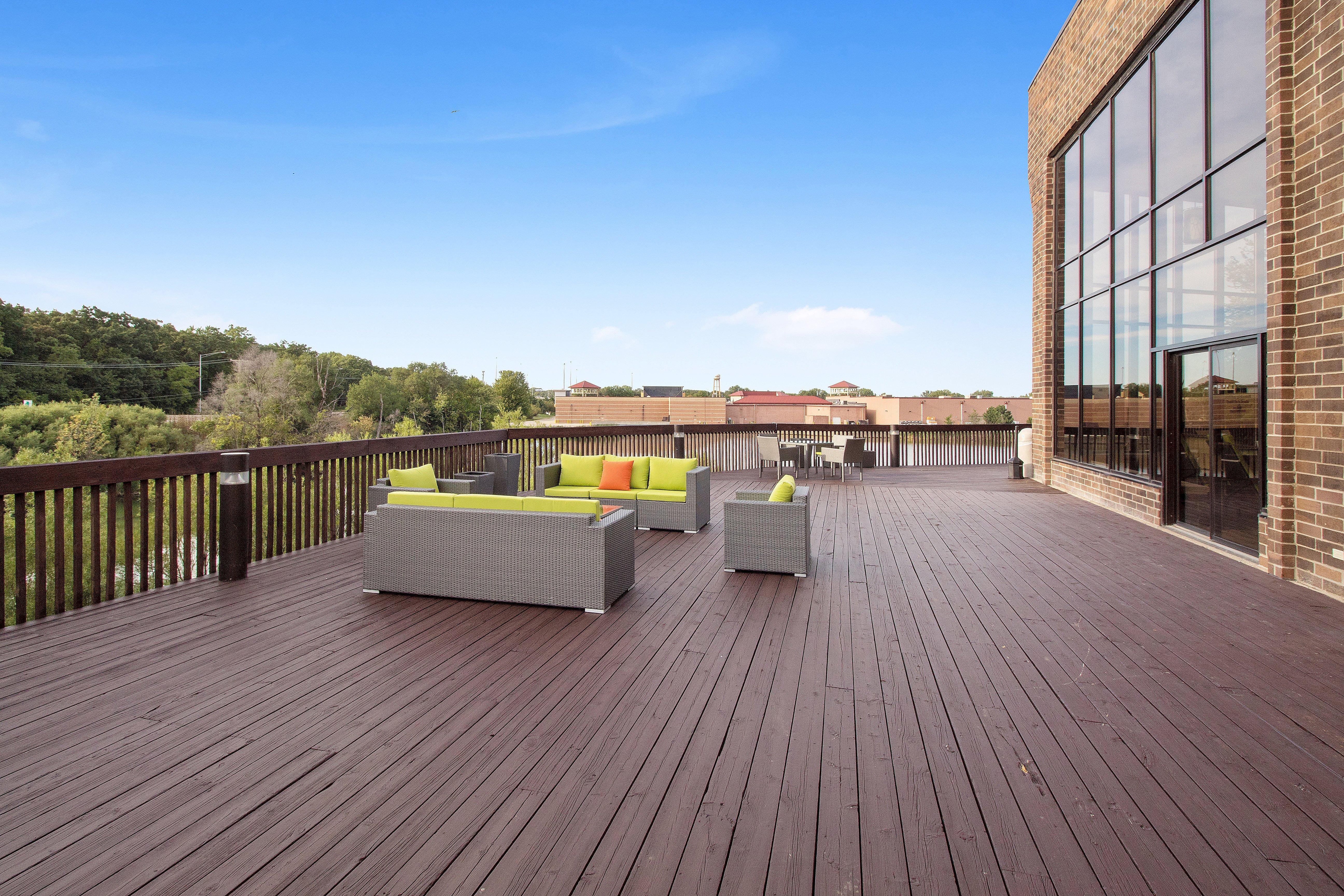 Holiday Inn Chicago Nw Crystal Lk Conv Ctr By Ihg Crystal Lake Bagian luar foto