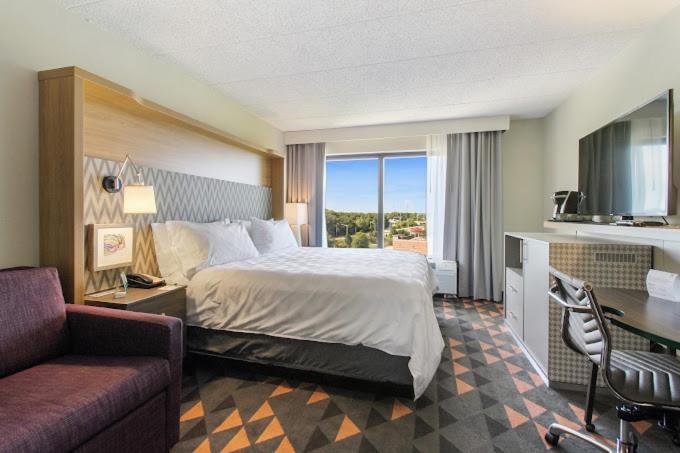 Holiday Inn Chicago Nw Crystal Lk Conv Ctr By Ihg Crystal Lake Bagian luar foto